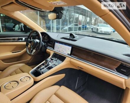 Чорний Порше Panamera, об'ємом двигуна 2.89 л та пробігом 44 тис. км за 76700 $, фото 19 на Automoto.ua