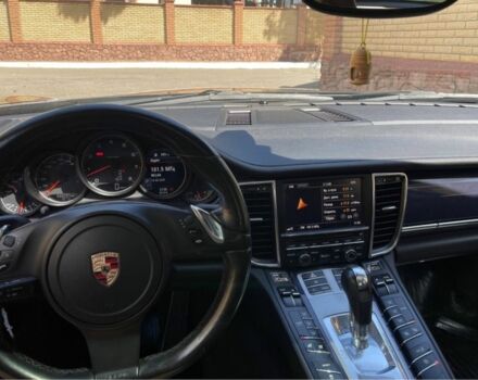 Чорний Порше Panamera, об'ємом двигуна 3.6 л та пробігом 165 тис. км за 19500 $, фото 6 на Automoto.ua