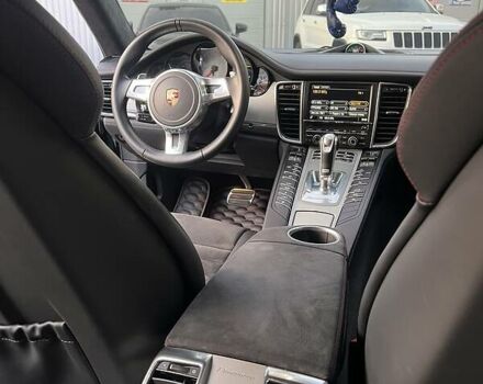 Чорний Порше Panamera, об'ємом двигуна 4.8 л та пробігом 68 тис. км за 38000 $, фото 6 на Automoto.ua