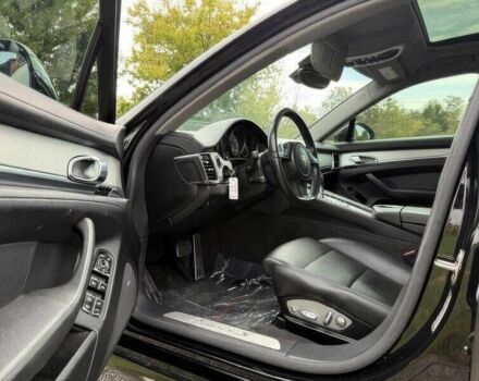Чорний Порше Panamera, об'ємом двигуна 4.8 л та пробігом 89 тис. км за 11000 $, фото 7 на Automoto.ua