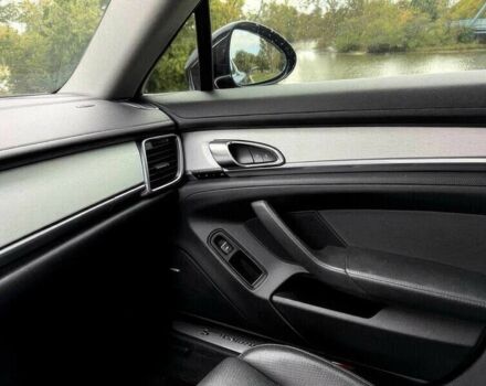 Чорний Порше Panamera, об'ємом двигуна 4.8 л та пробігом 89 тис. км за 11000 $, фото 10 на Automoto.ua