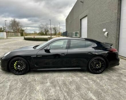 Чорний Порше Panamera, об'ємом двигуна 3 л та пробігом 79 тис. км за 16200 $, фото 3 на Automoto.ua