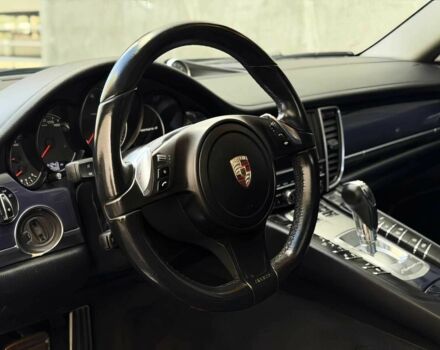 Черный Порше Панамера, объемом двигателя 3.6 л и пробегом 72 тыс. км за 11000 $, фото 9 на Automoto.ua
