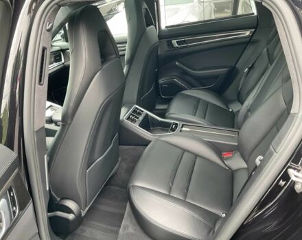 Чорний Порше Panamera, об'ємом двигуна 4 л та пробігом 40 тис. км за 8700 $, фото 9 на Automoto.ua