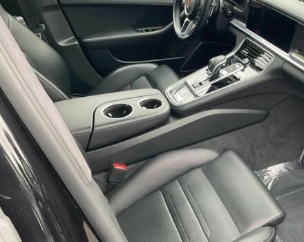 Чорний Порше Panamera, об'ємом двигуна 4 л та пробігом 40 тис. км за 8700 $, фото 8 на Automoto.ua