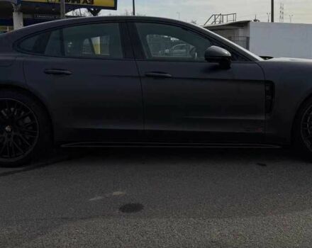 Чорний Порше Panamera, об'ємом двигуна 4 л та пробігом 29 тис. км за 119330 $, фото 6 на Automoto.ua