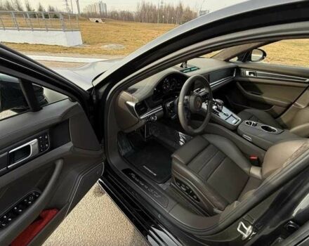 Чорний Порше Panamera, об'ємом двигуна 4 л та пробігом 29 тис. км за 119330 $, фото 15 на Automoto.ua