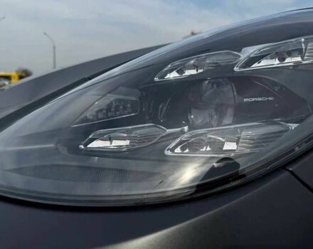Чорний Порше Panamera, об'ємом двигуна 4 л та пробігом 29 тис. км за 119330 $, фото 11 на Automoto.ua