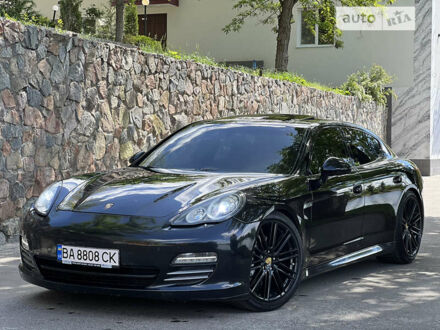 Чорний Порше Panamera, об'ємом двигуна 4.8 л та пробігом 136 тис. км за 28700 $, фото 1 на Automoto.ua