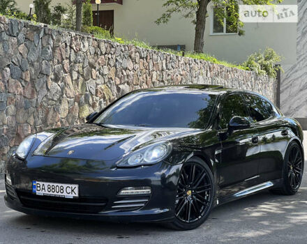 Чорний Порше Panamera, об'ємом двигуна 4.8 л та пробігом 136 тис. км за 28700 $, фото 1 на Automoto.ua