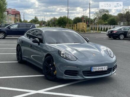 Чорний Порше Panamera, об'ємом двигуна 3 л та пробігом 108 тис. км за 33777 $, фото 1 на Automoto.ua