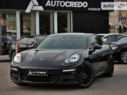 Чорний Порше Panamera, об'ємом двигуна 3 л та пробігом 74 тис. км за 35000 $, фото 1 на Automoto.ua