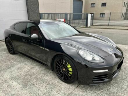 Черный Порше Панамера, объемом двигателя 3 л и пробегом 79 тыс. км за 16200 $, фото 1 на Automoto.ua