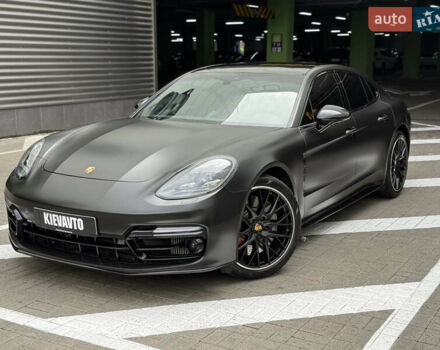 Чорний Порше Panamera, об'ємом двигуна 4 л та пробігом 85 тис. км за 78000 $, фото 1 на Automoto.ua