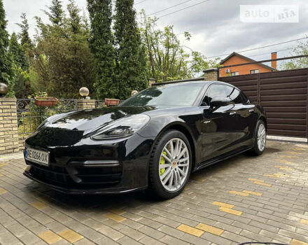 Чорний Порше Panamera, об'ємом двигуна 2.89 л та пробігом 41 тис. км за 83000 $, фото 1 на Automoto.ua