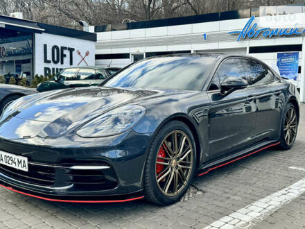 Чорний Порше Panamera, об'ємом двигуна 3 л та пробігом 100 тис. км за 57000 $, фото 1 на Automoto.ua