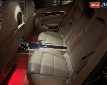 Коричневий Порше Panamera, об'ємом двигуна 4.81 л та пробігом 163 тис. км за 20500 $, фото 60 на Automoto.ua