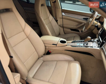 Коричневый Порше Панамера, объемом двигателя 3.6 л и пробегом 137 тыс. км за 17999 $, фото 17 на Automoto.ua