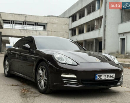 Коричневый Порше Панамера, объемом двигателя 3.61 л и пробегом 81 тыс. км за 21500 $, фото 5 на Automoto.ua