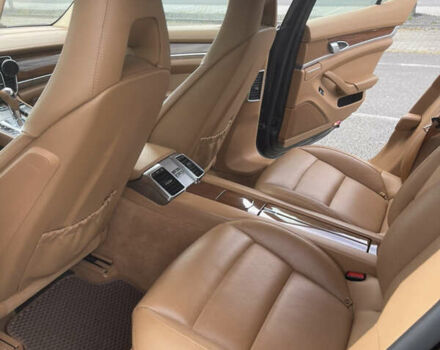 Коричневий Порше Panamera, об'ємом двигуна 3 л та пробігом 130 тис. км за 30800 $, фото 4 на Automoto.ua