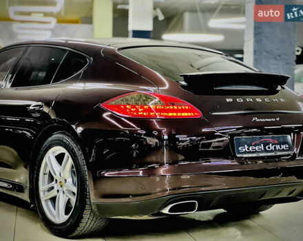 Коричневый Порше Панамера, объемом двигателя 3.61 л и пробегом 244 тыс. км за 16999 $, фото 9 на Automoto.ua