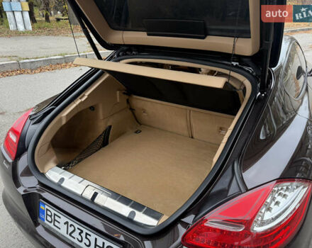 Коричневый Порше Панамера, объемом двигателя 3.61 л и пробегом 81 тыс. км за 21500 $, фото 38 на Automoto.ua