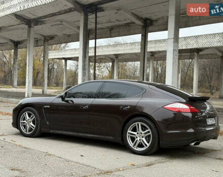 Коричневый Порше Панамера, объемом двигателя 3.61 л и пробегом 81 тыс. км за 21500 $, фото 12 на Automoto.ua