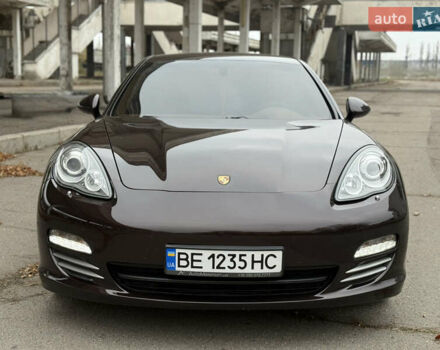Коричневый Порше Панамера, объемом двигателя 3.61 л и пробегом 81 тыс. км за 21500 $, фото 3 на Automoto.ua