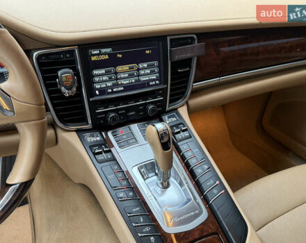 Коричневый Порше Панамера, объемом двигателя 3.61 л и пробегом 81 тыс. км за 21500 $, фото 21 на Automoto.ua