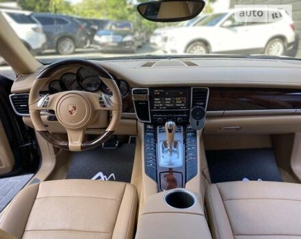 Коричневий Порше Panamera, об'ємом двигуна 3.61 л та пробігом 62 тис. км за 30900 $, фото 16 на Automoto.ua