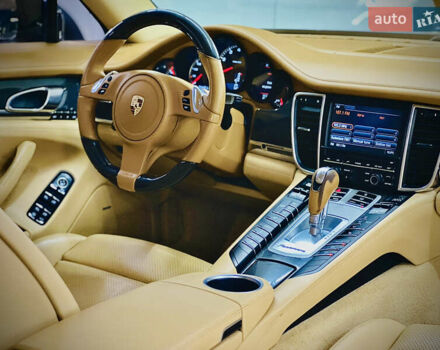 Коричневый Порше Панамера, объемом двигателя 3.61 л и пробегом 244 тыс. км за 16999 $, фото 25 на Automoto.ua