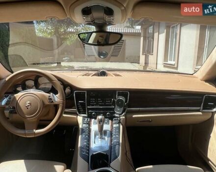 Коричневий Порше Panamera, об'ємом двигуна 4.8 л та пробігом 68 тис. км за 33500 $, фото 7 на Automoto.ua