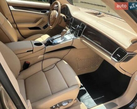 Коричневий Порше Panamera, об'ємом двигуна 4.8 л та пробігом 68 тис. км за 33500 $, фото 9 на Automoto.ua