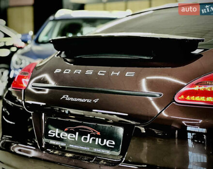 Коричневый Порше Панамера, объемом двигателя 3.61 л и пробегом 244 тыс. км за 16999 $, фото 6 на Automoto.ua