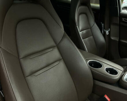 Коричневий Порше Panamera, об'ємом двигуна 3 л та пробігом 80 тис. км за 50500 $, фото 16 на Automoto.ua