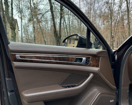 Коричневий Порше Panamera, об'ємом двигуна 3 л та пробігом 80 тис. км за 50500 $, фото 13 на Automoto.ua