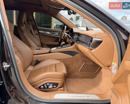 Коричневий Порше Panamera, об'ємом двигуна 2.89 л та пробігом 63 тис. км за 78500 $, фото 35 на Automoto.ua