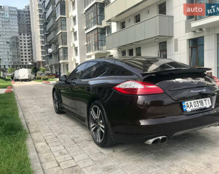 Коричневый Порше Панамера, объемом двигателя 4.8 л и пробегом 152 тыс. км за 26500 $, фото 1 на Automoto.ua