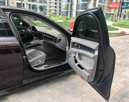 Коричневый Порше Панамера, объемом двигателя 4.8 л и пробегом 152 тыс. км за 26500 $, фото 5 на Automoto.ua