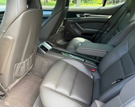 Коричневий Порше Panamera, об'ємом двигуна 3 л та пробігом 73 тис. км за 10900 $, фото 13 на Automoto.ua