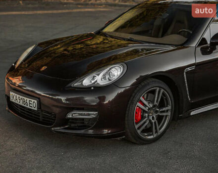 Красный Порше Панамера, объемом двигателя 4.81 л и пробегом 153 тыс. км за 25555 $, фото 2 на Automoto.ua