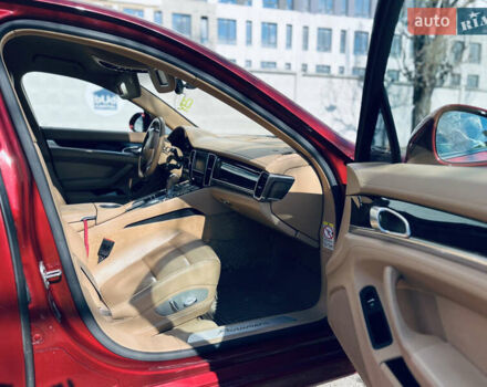 Красный Порше Панамера, объемом двигателя 3.6 л и пробегом 161 тыс. км за 29000 $, фото 7 на Automoto.ua