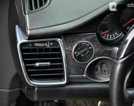 Порше Панамера, объемом двигателя 3 л и пробегом 240 тыс. км за 29500 $, фото 20 на Automoto.ua