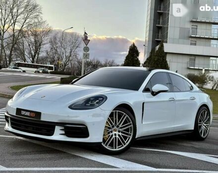 Порше Panamera, об'ємом двигуна 3 л та пробігом 62 тис. км за 67700 $, фото 2 на Automoto.ua