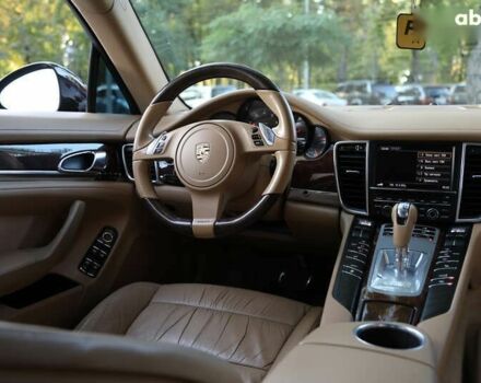 Порше Panamera, об'ємом двигуна 3.6 л та пробігом 156 тис. км за 16000 $, фото 10 на Automoto.ua