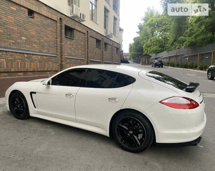 Порше Panamera, об'ємом двигуна 4.8 л та пробігом 156 тис. км за 24000 $, фото 4 на Automoto.ua