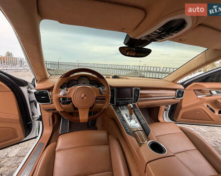 Порше Панамера 2013 в Днепре (Днепропетровске) на Automoto.ua Порше Панамера, объемом двигателя 3 л и пробегом 120 тыс. км за 32000 $, фото 40 на Automoto.ua