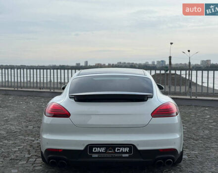 Порше Панамера 2013 в Днепре (Днепропетровске) на Automoto.ua Порше Панамера, объемом двигателя 3 л и пробегом 120 тыс. км за 32000 $, фото 5 на Automoto.ua