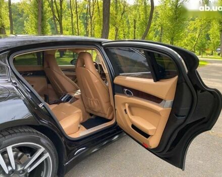 Порше Panamera, об'ємом двигуна 3 л та пробігом 95 тис. км за 33700 $, фото 23 на Automoto.ua