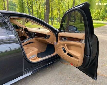 Порше Panamera, об'ємом двигуна 3 л та пробігом 95 тис. км за 33700 $, фото 27 на Automoto.ua
